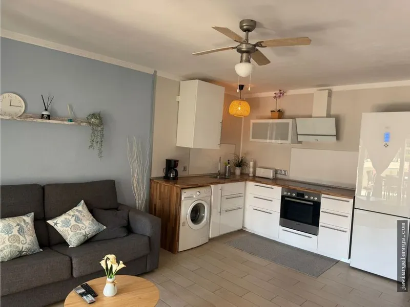 Flat for rent on Avenida de les Savines — photo 5