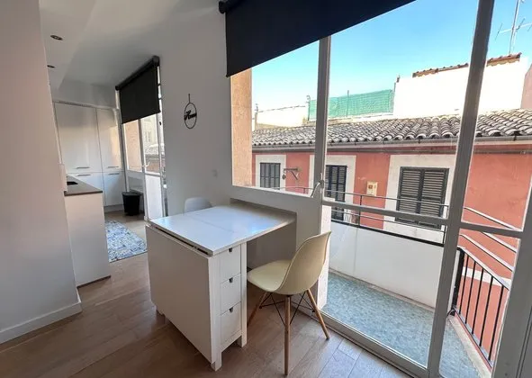Flat / apartment in Tous y Maroto, 5, Cort, Palma de Mallorca — photo 1