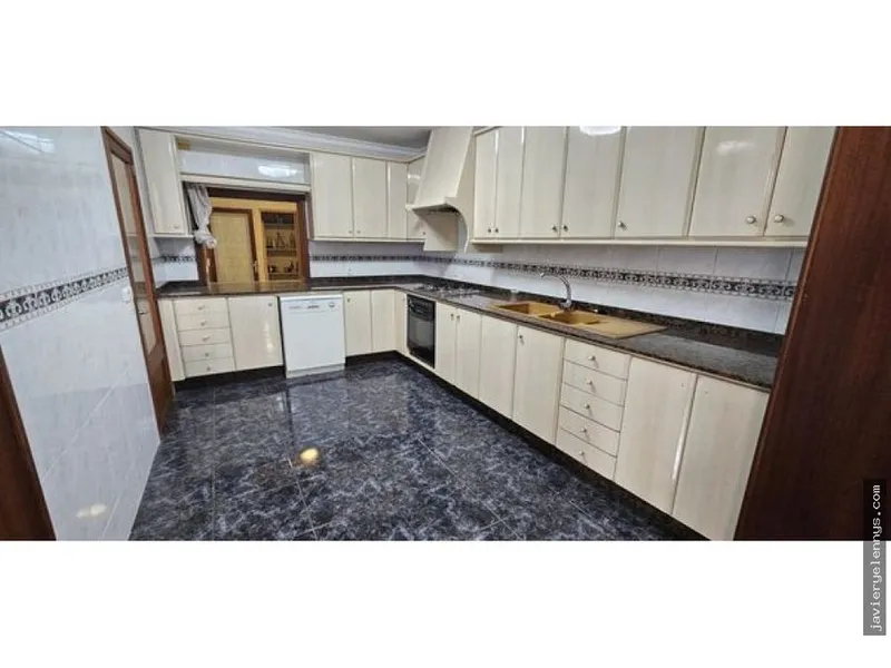 Semi-detached house for sale on Calle d'En Miquel Amer — photo 11