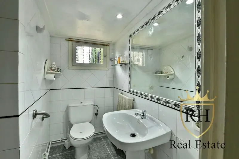 Casa rústica con jardín en venta en calle de Can Socies — photo 12