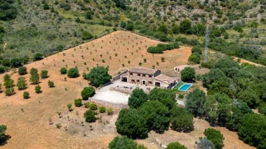 Villa - Sant Llorenç des Cardassar, Built Surface 464m2, Plot Surface 168000m2, 5 Bedrooms, 3... — photo 2