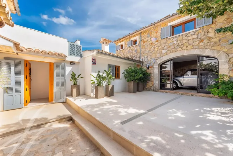 Townhouse for sale in Puigpunyent — photo 1