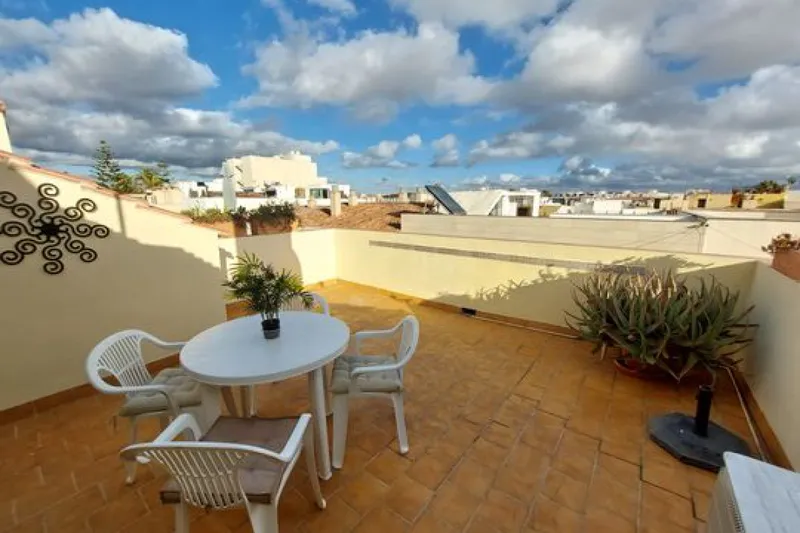 Molinar – Terraced house for rent — photo 1