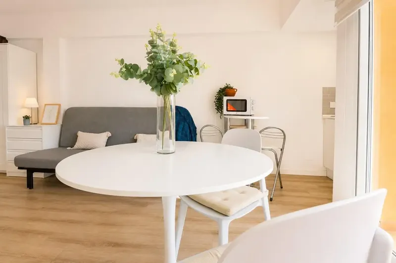 Discover this charming recently renovated studio in one of the quietest and most sought-after areas of Paguera, Calvià. — photo 11