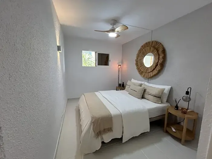 Piso de 2 habitaciones en alquiler en Portals Nous, Calvià — photo 3