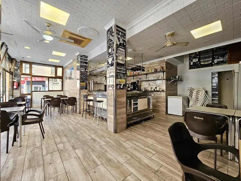 Commercial premises in Palma with bar license — photo 2