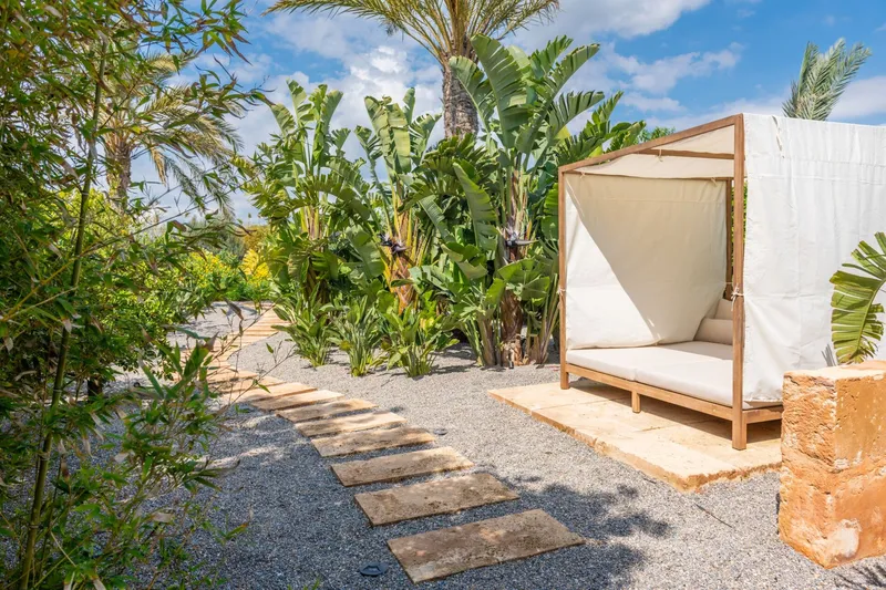 Exclusive newly built townhouse in Es Llombards with Mediterranean garden — photo 3