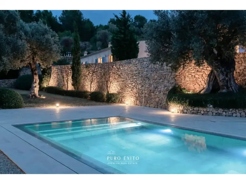 Located in the heart of the Sierra de Tramuntana, a UNESCO World Heritage Site, this property offers an exceptional combination — photo 8