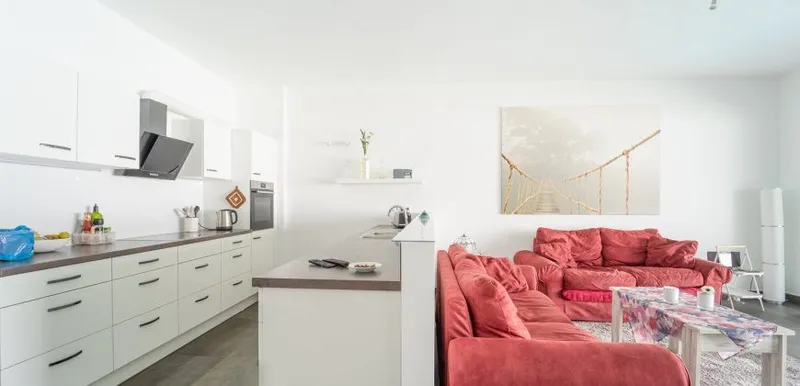 Village house with pool in Campos — 240 m², 5 bedrooms, two independent floors — photo 12