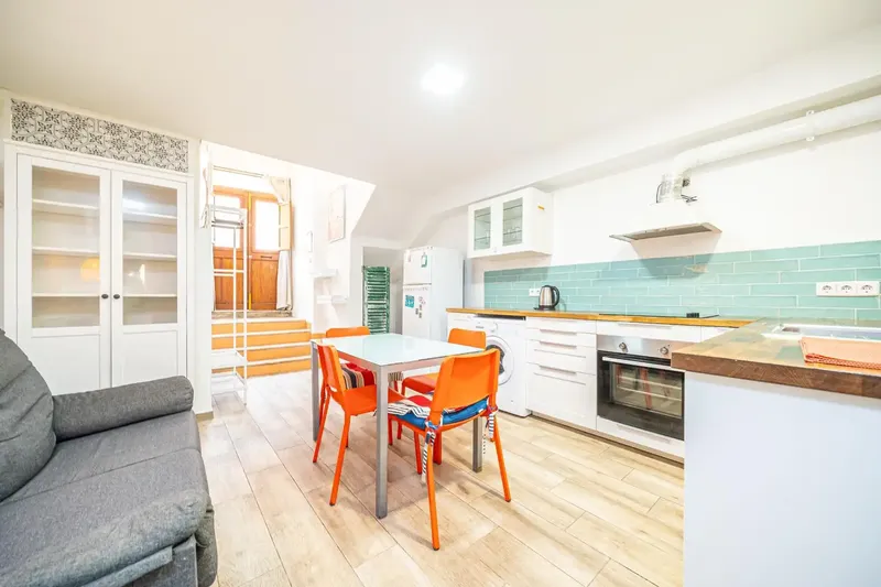 Reformed loft apartment in the exclusive La Calatrava area, in the heart of Palma's old town — photo 3