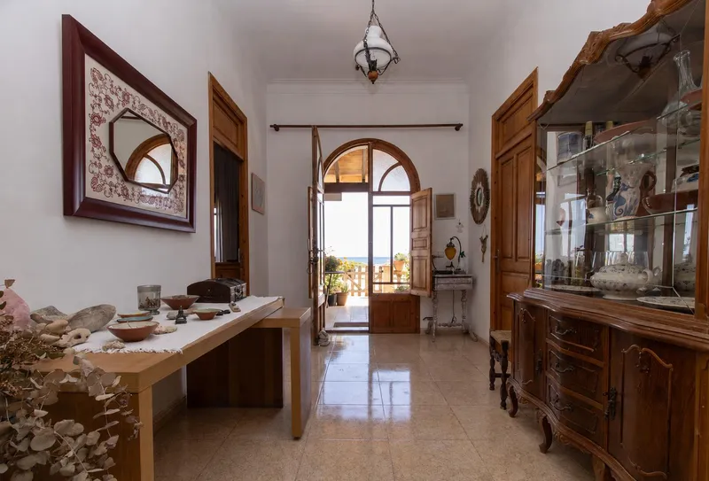 House with sea views, great potential and charming location in Sa Rapita — photo 5