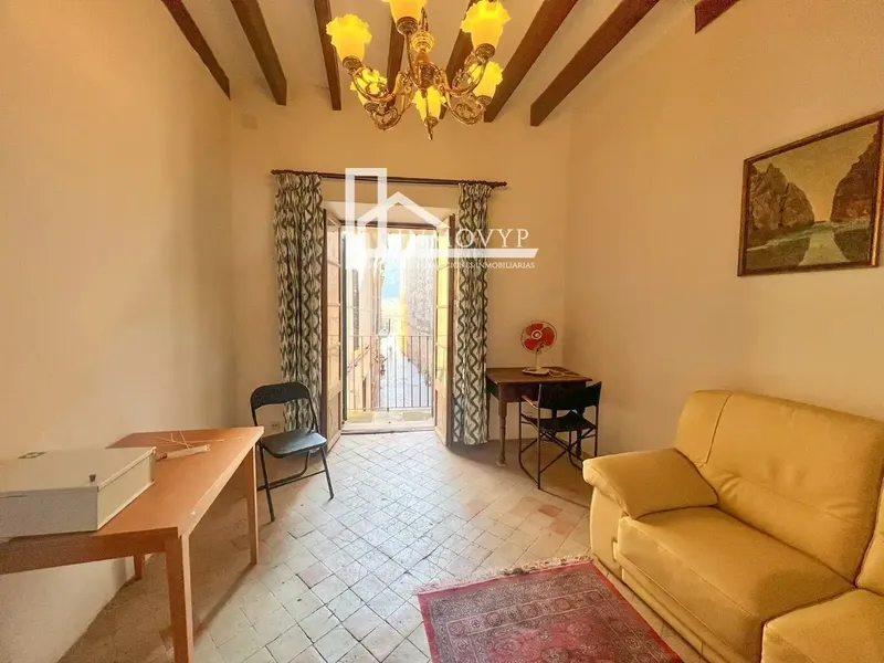 InmoVYP is pleased to offer this wonderful property in the heart of Pollença, just steps from the main square with its — photo 7