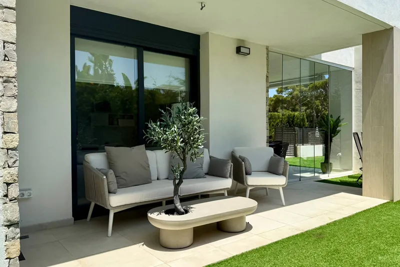 Ground floor apartment with large private garden in Portocolom 1 — photo 3