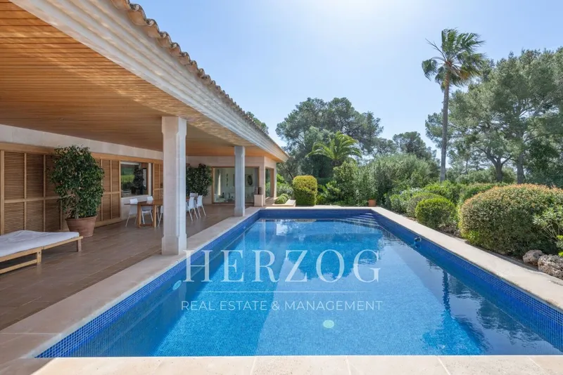 Mediterranean villa with sea views, pool and guest house near Palma — photo 11