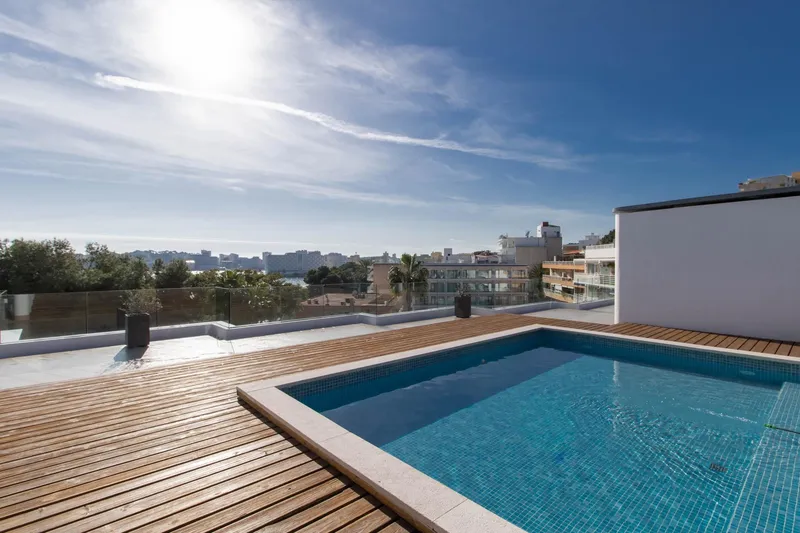 Perfect holiday apartment just steps from the beach in Palmanova — photo 2