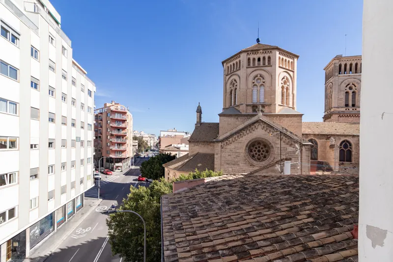 Refurbished Two Bedroom Apartment with Balcony in Santa Catalina - Temporary Contract, Available from 1 September — photo 12