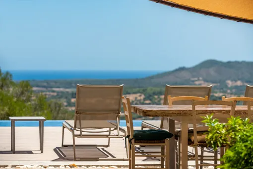Manacor, magnificent luxury country house on a hilltop with pool and sea views, not far from Manacor — photo 1