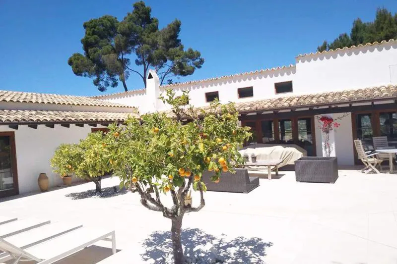 Port Andratx – Marvellous modern finca — photo 1