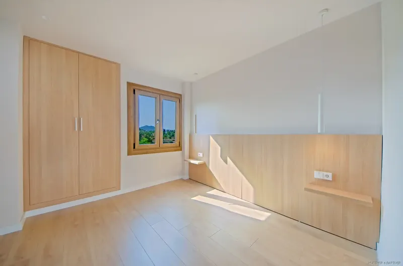 First occupancy after renovation: beautiful, small apartment for sale on the second sea line of Cala Bona, only 50 meters from the beach — photo 5