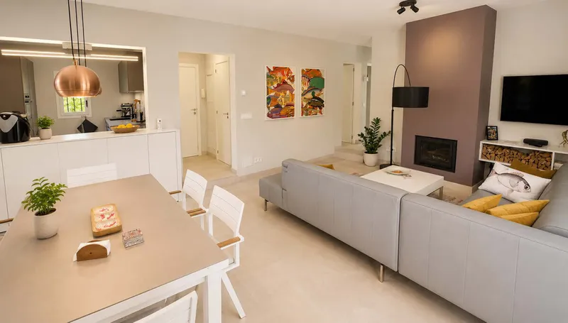 Renovated villa in Santa Ponsa with private garden and covered terrace — photo 4