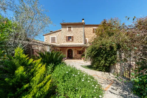 Sóller: Traditional Mallorcan finca in perfect condition on the edge of Sóller — photo 10