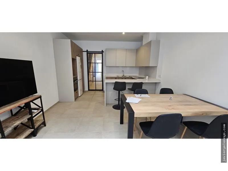 Rental of semi-detached house in Calle de la Pau — photo 2