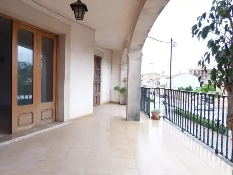 Nice attic in Llucmajor with independent entrance. Living room, 5 bedrooms, 2 bathrooms, terrace on the floor, large solarium terrace with room type e — photo 4