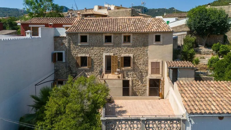 Luxury home in Puigpunyent, Province of Balearic Islands — photo 2