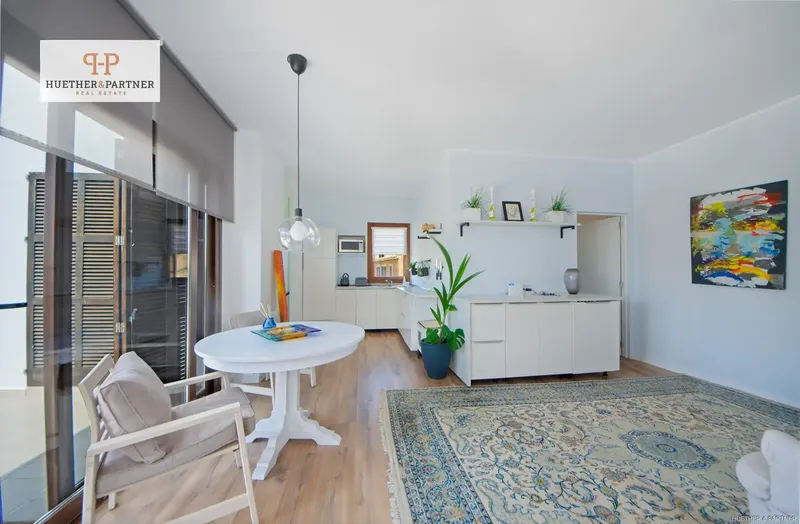 Attractive semi-detached house consists of two separate, individually designed halves sold together — photo 12
