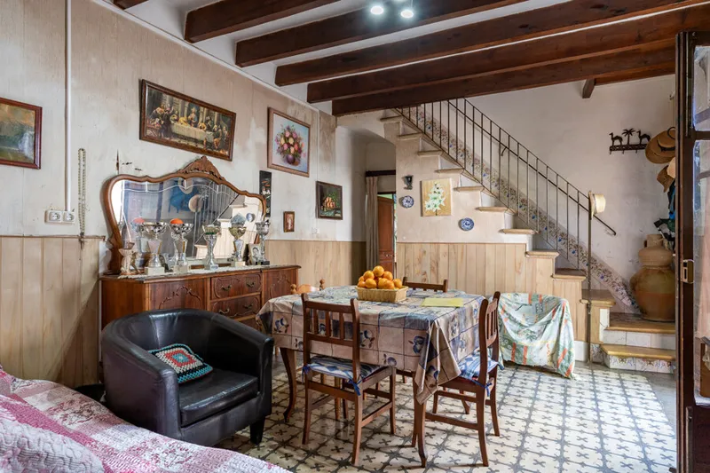 Beautiful Property of Three Houses, Ideal to Renovate — photo 10