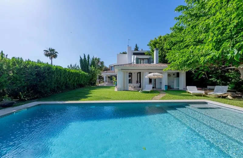 Detached house in Son Dureta, Palma de Mallorca — photo 1