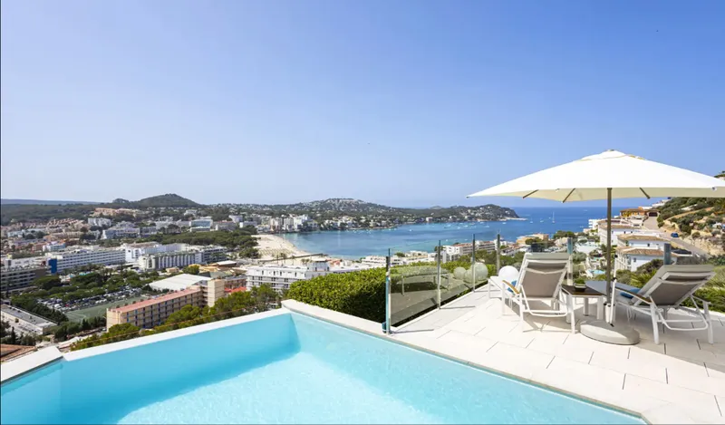 Luxury villa with sea views in Santa Ponsa — photo 4