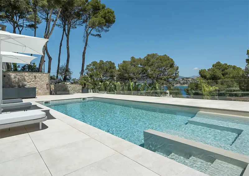 Luxury villa with fantastic panoramic sea views in Santa Ponsa — photo 3