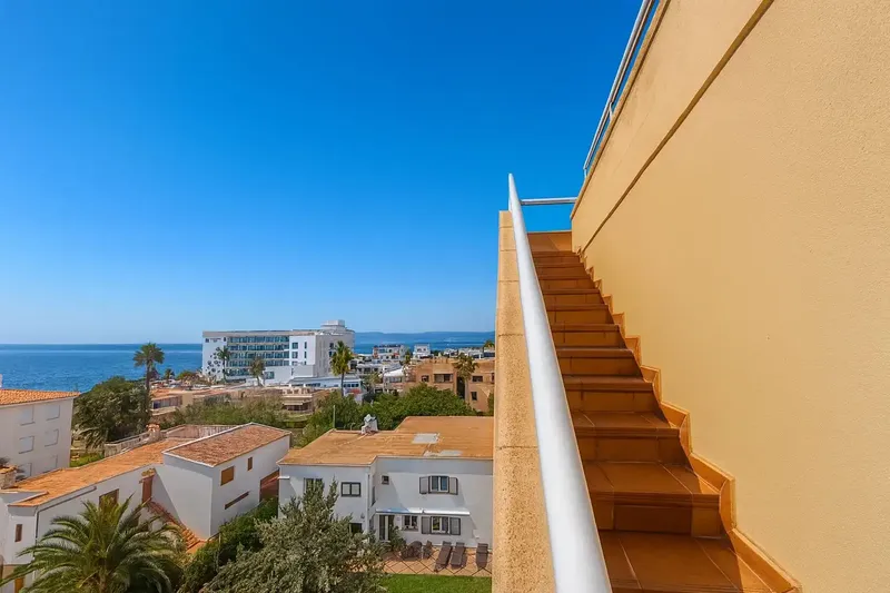 Spectacular penthouse with 115 m² terrace and 360º views in Can Pastilla — photo 3