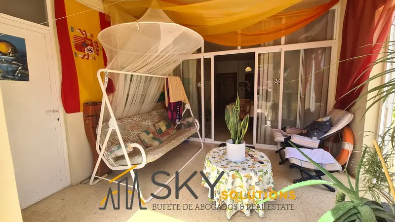 Sky Solutions sells exclusive detached house with 25 m2 pool, just 100 meters from the beach, in Playa de Palma. Enjoy a — photo 4