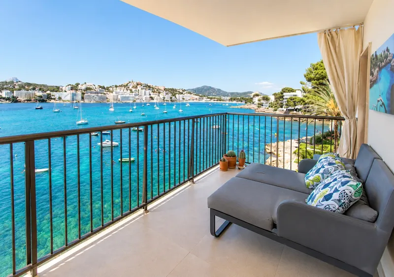 Renovated apartment on the seafront in Santa Ponsa — photo 5
