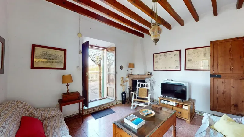 Large traditional Mallorcan country house from 1900 in Son Sardina — photo 10