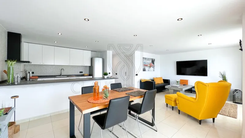 Exclusive in Santa Ponsa: Bright sea-view apartment directly at the bathing bay — photo 3