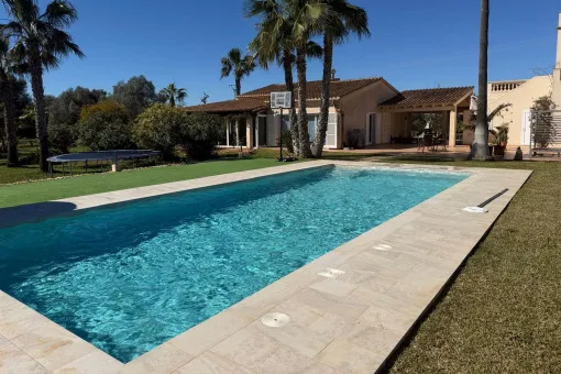 Ses Salines, Idyllic finca with large pool and extensive grounds near Ses Salines — photo 3