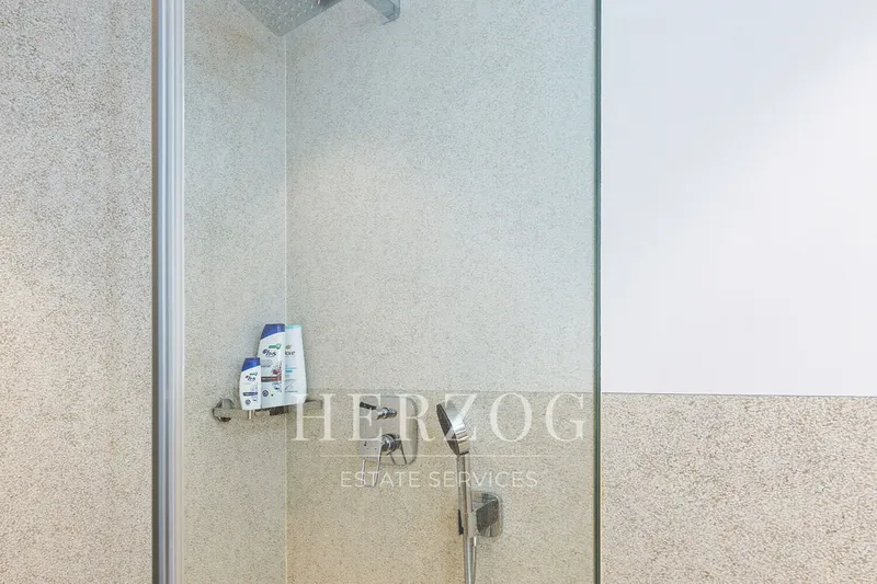 Modernized apartment with 3 bedrooms and large terrace and many extras in Paguera — photo 11