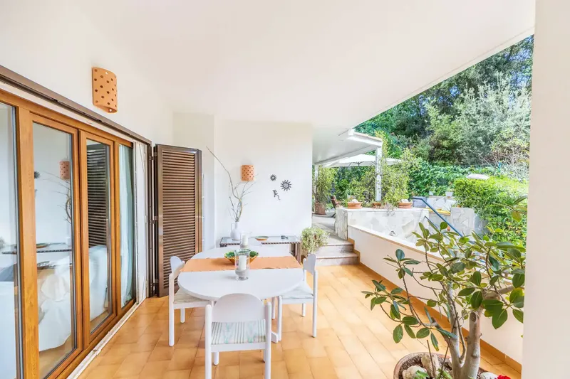 A few hundred meters from the turquoise coves of coveted Cala Sant Vicenç, nestled in a quiet and green environment, e — photo 6