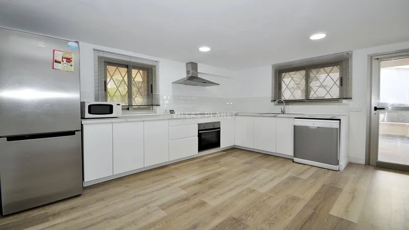 Exclusive seafront ground floor property — photo 10