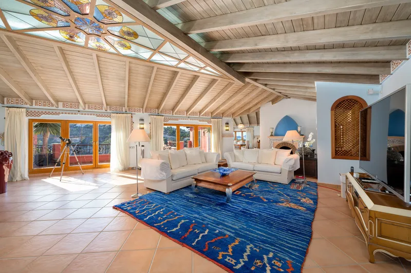 Luxury villa for rent on the front line in Puerto de Andratx — photo 6