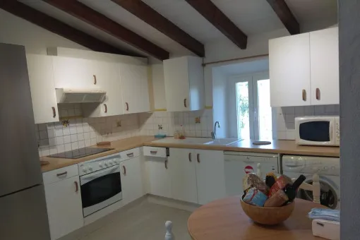 Arta, large Mallorcan country house for long term rental, outside Arta — photo 9