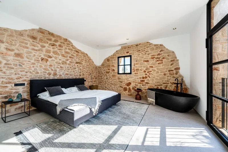 Design townhouse in the heart of Santanyí with 360° roof terrace — photo 11