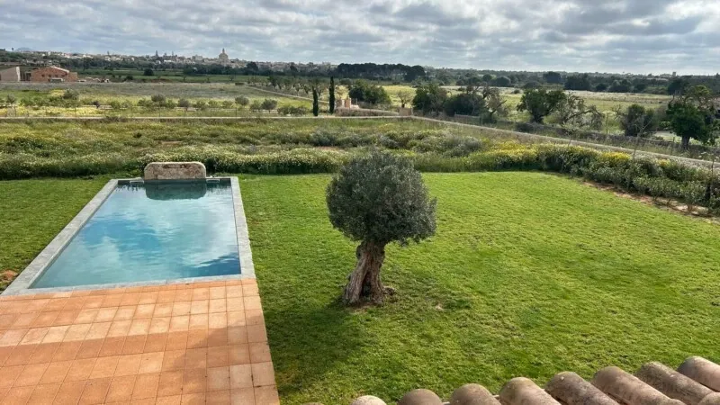Newly built country villa with pool on a large plot in Santanyí — photo 3