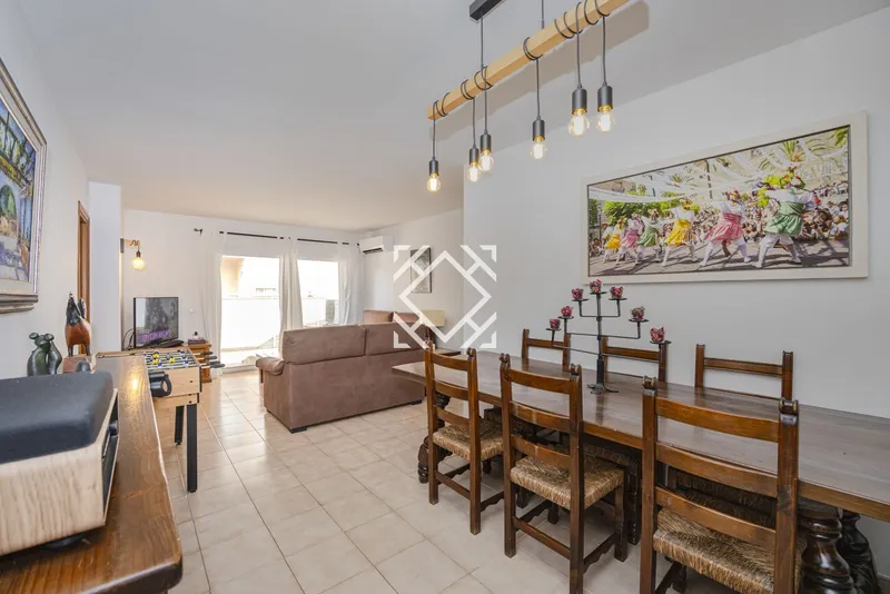 Spacious and bright flat for sale with a large terrace in Puerto de Alcudia — photo 2