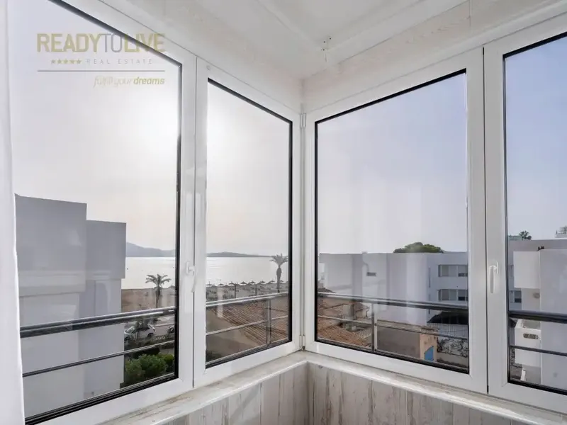 Marvelous Duplex Penthouse with Tourist License on the Front Line of Puerto Pollensa — photo 5