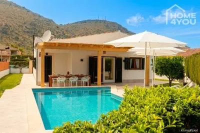 Bungalow with ETV license for 6 people, saltwater pool & garden near the beach, 97m², 3 bedrooms, 2 bathrooms — photo 1