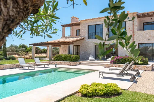 Cala Llombards, unique luxury finca with pool and breathtaking sea views in an exclusive location — photo 1